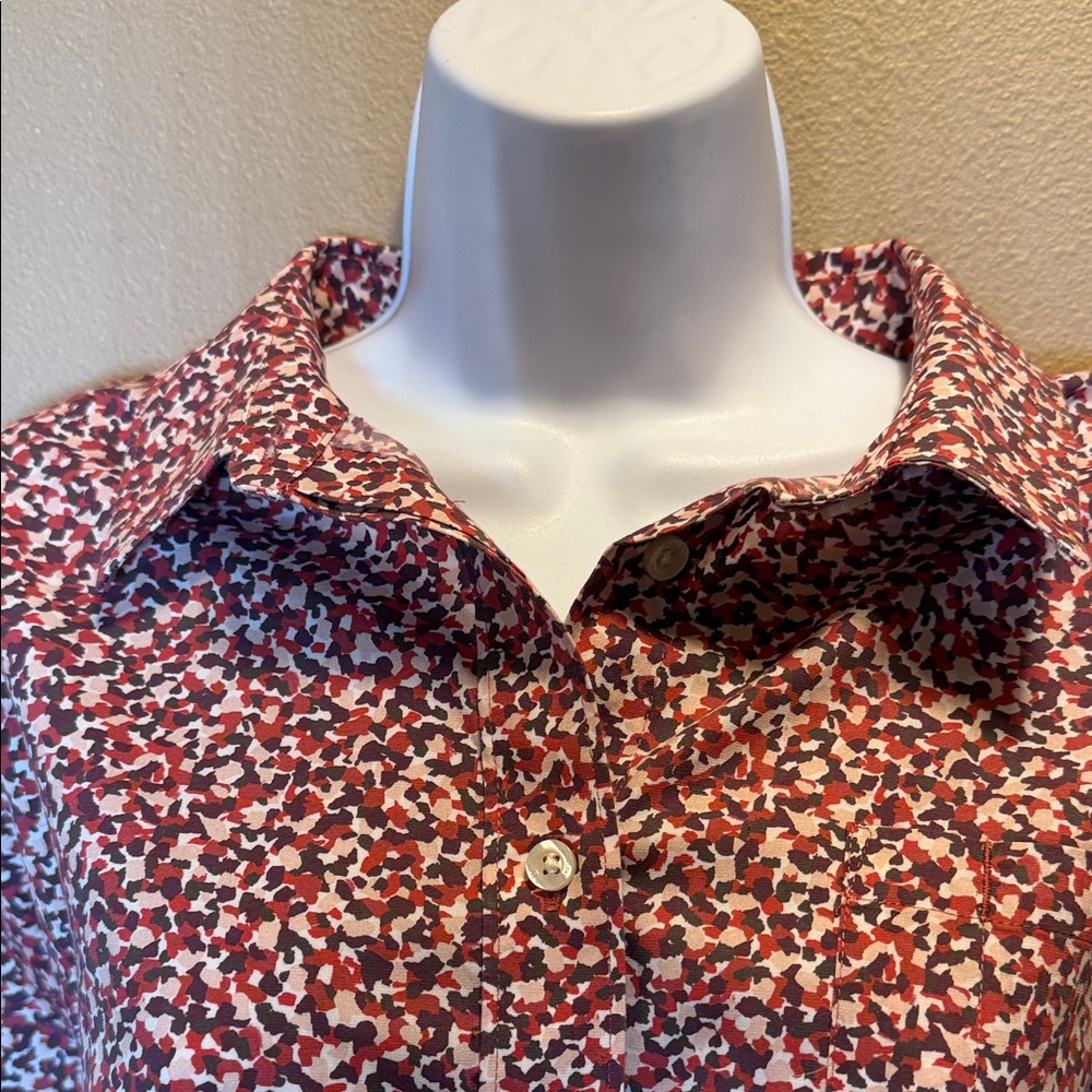 Duluth Trading Co Red and White Patterned Button Down Shirt - Picture 2 of 12